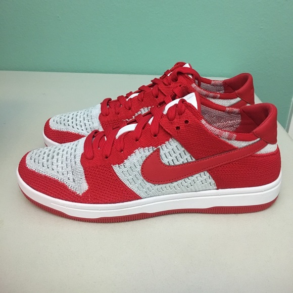 nike dunk low flyknit red